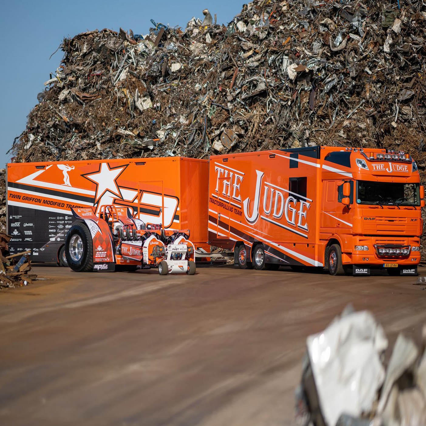 Tractor pulling team The Judge